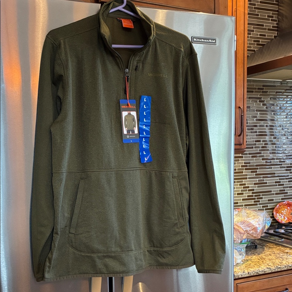 Merrell Men's Forest Green Grid Fleece 1/4 Zip.